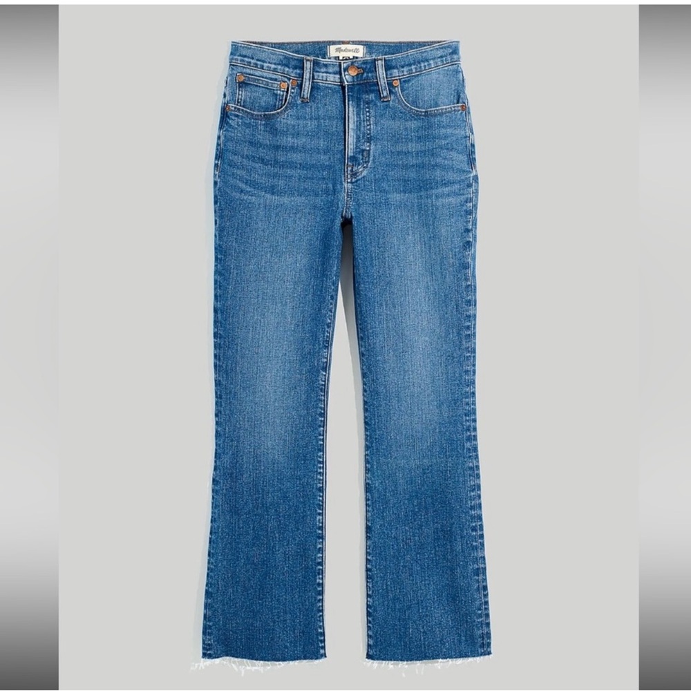 EUC! Madewell Worn Once!! Mid Rise Kick Out Jeans - Picture 4 of 8